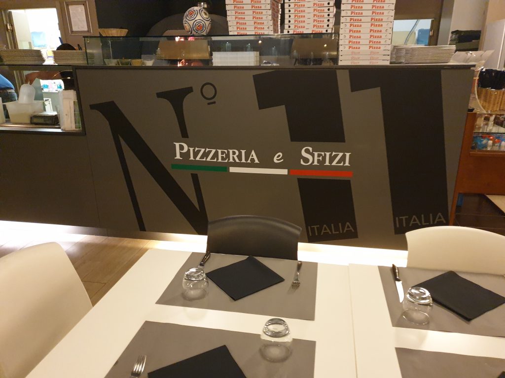 Decorazione interni per branding aziendale a Perugia
