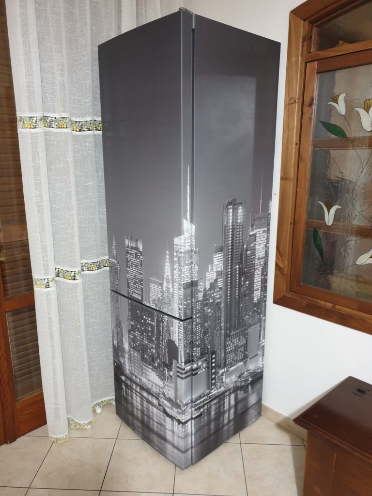 Decorazione Frigo con PVC a Perugia